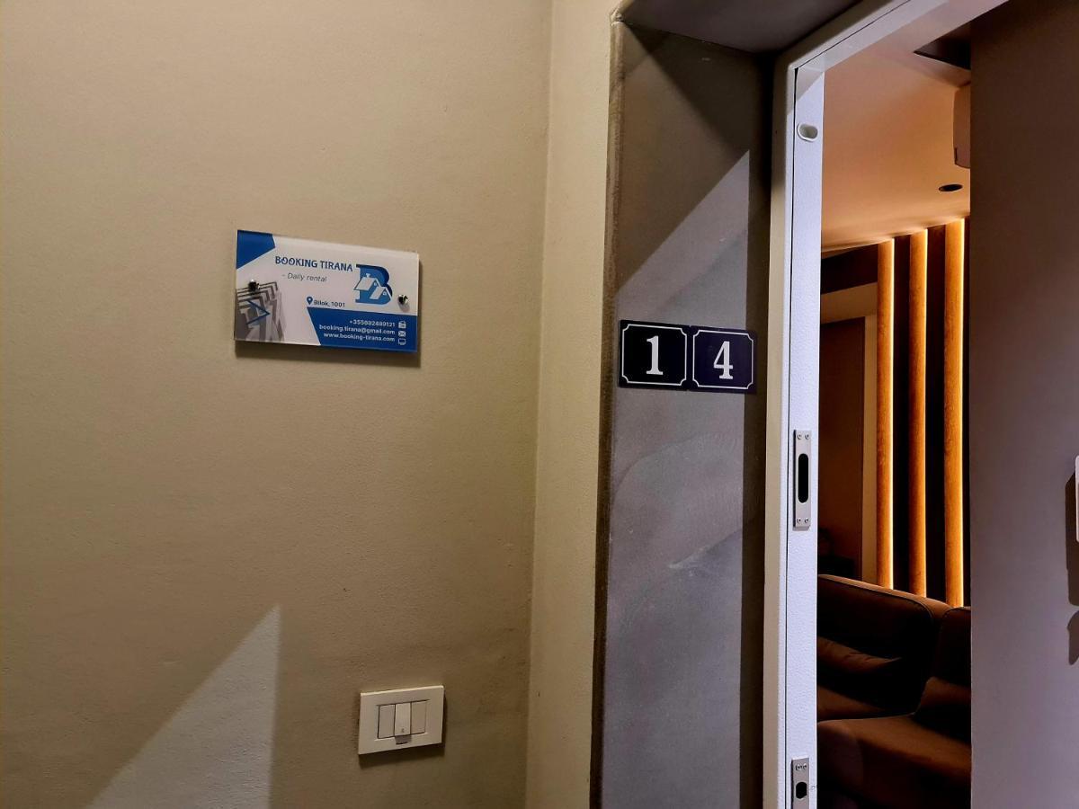 Sunny Apartment - Blloku Tirana, Near Lake Luaran gambar