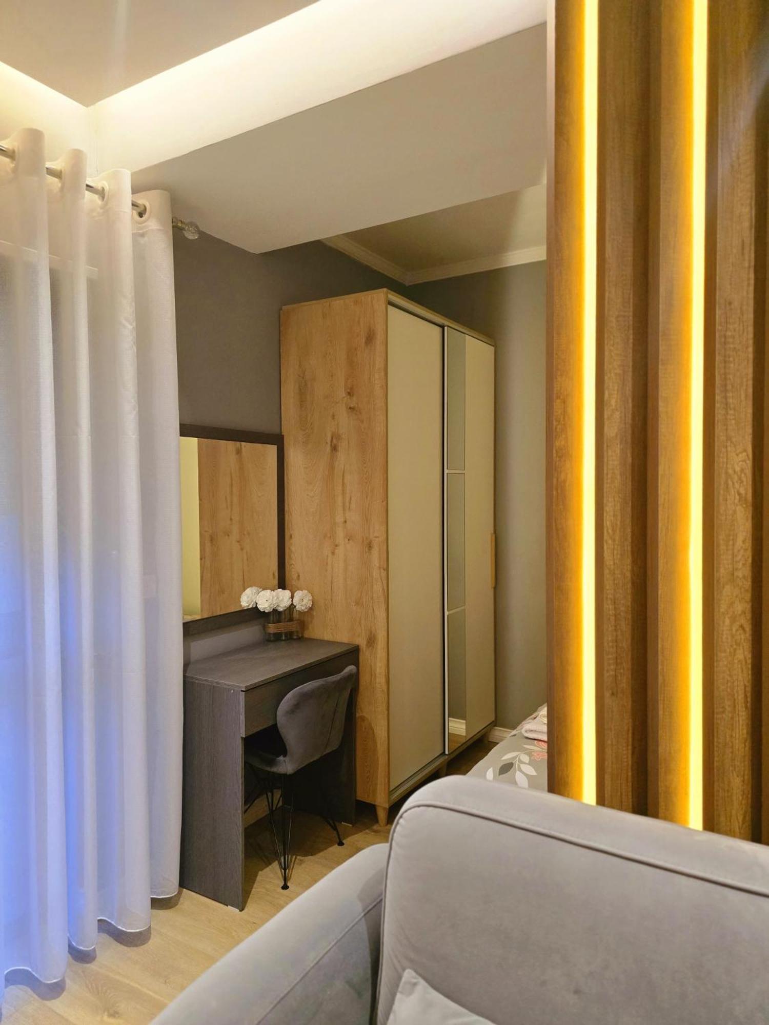 Sunny Apartment - Blloku Tirana, Near Lake Luaran gambar